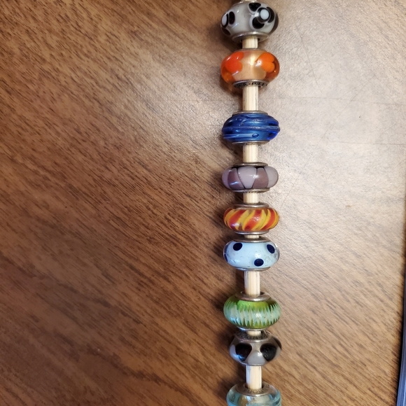 Pandora Beads and bracelet - Picture 5 of 9